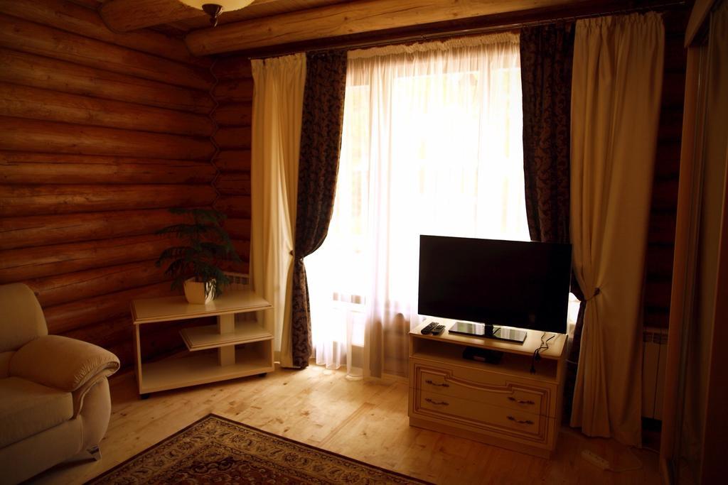 Отель Oasis Karpat Поляна Номер фото