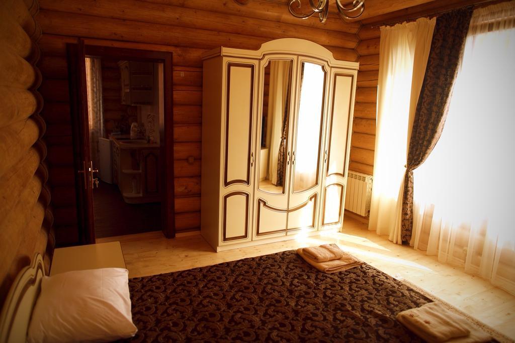 Отель Oasis Karpat Поляна Номер фото
